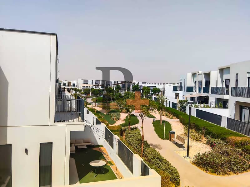 Single Row | Park facing | Next to Pool Single Row | Park facing | Next to Pool