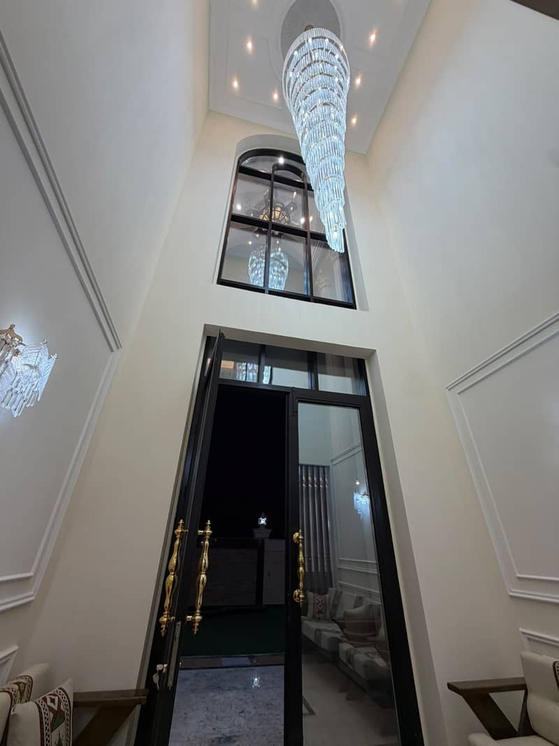 4 5d04b05f-acc7-4bb5-bd51-4c720a546d89. jpg
