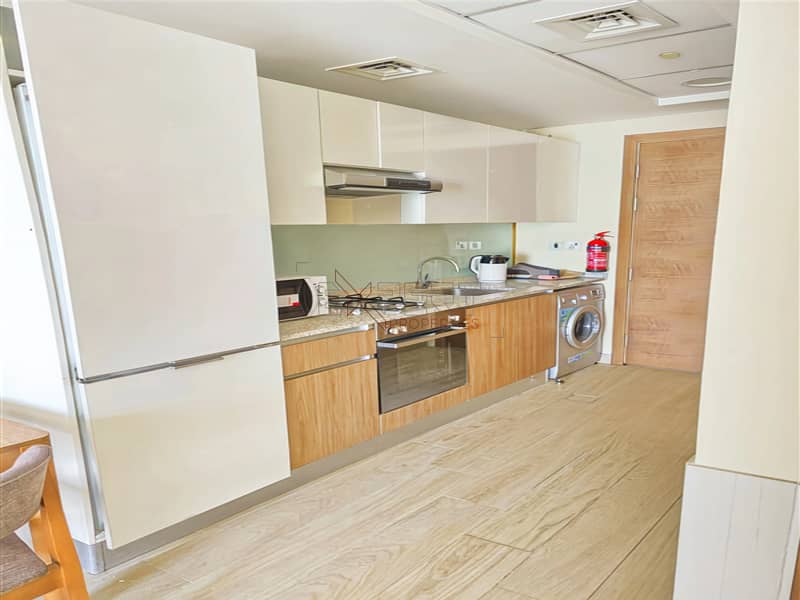 4 Image 4
