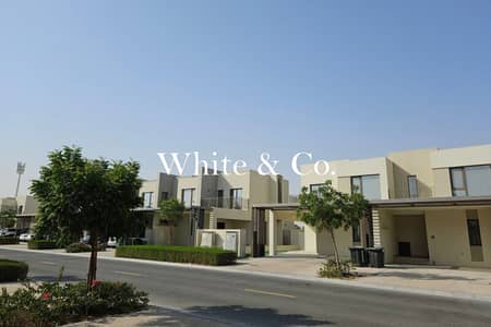 4 Bedroom Townhouse for Sale in Dubai South, Dubai - Single Row | Vacant Now | Landscaped 4 Bedroom Townhouse for Sale in Dubai South, Dubai - Single Row | Vacant Now | Landscaped