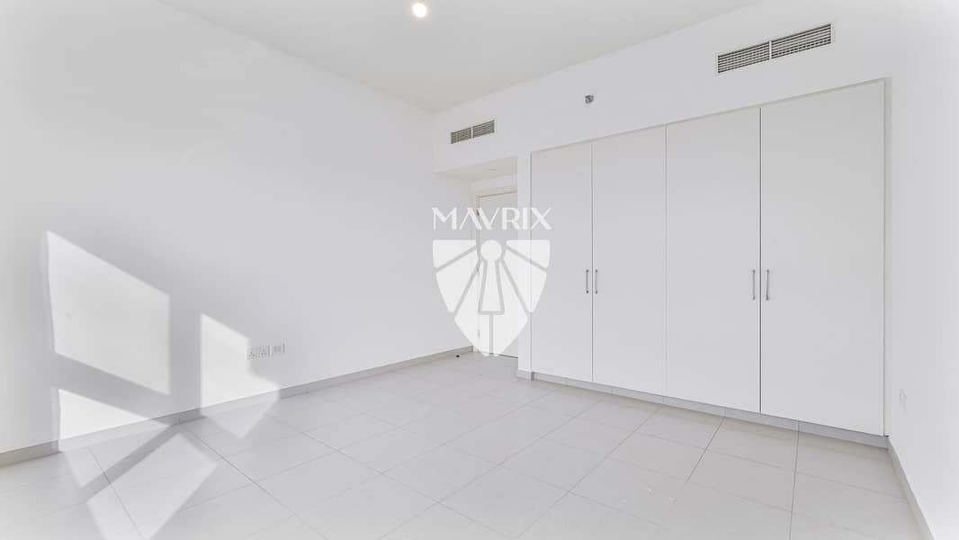 12 Image 12