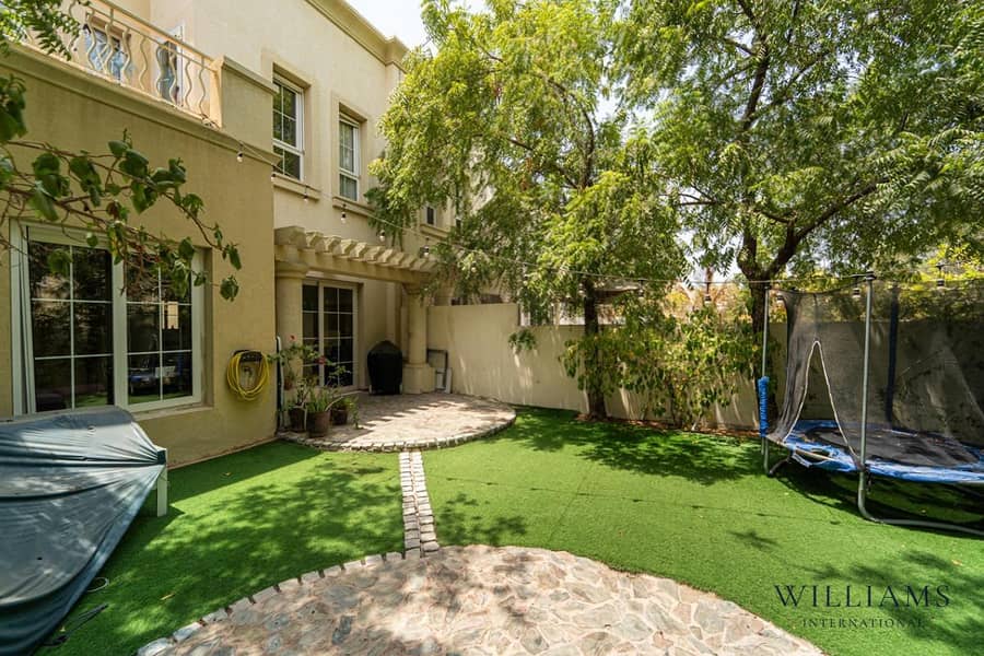 Vacant | 3beds + Maid | Calm Location Vacant | 3beds + Maid | Calm Location