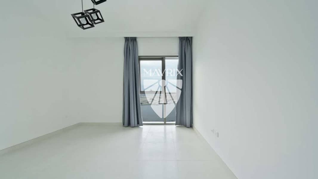 12 Image 12