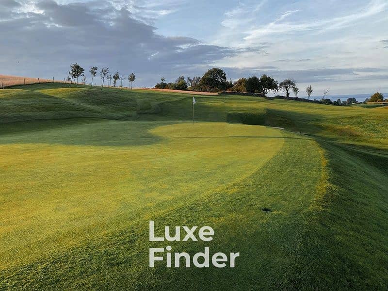 8 GOLFLANE_ES_BROCHURE-4. jpg