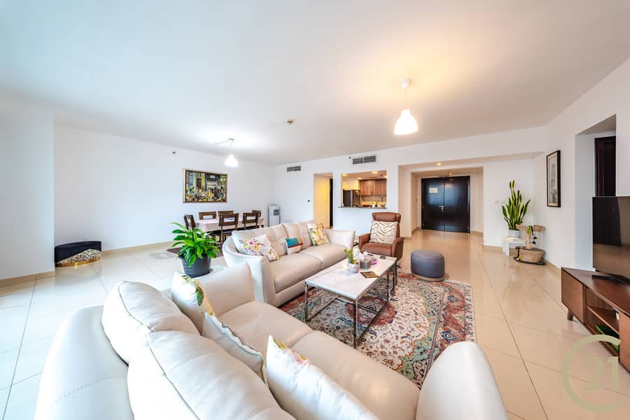 Rare 2 bed | Skyline + Lake | Viewable Rare 2 bed | Skyline + Lake | Viewable