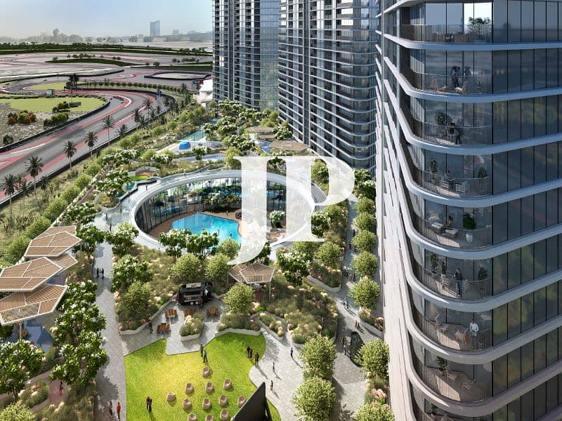 8 Sobha Solis - Podium. jpg