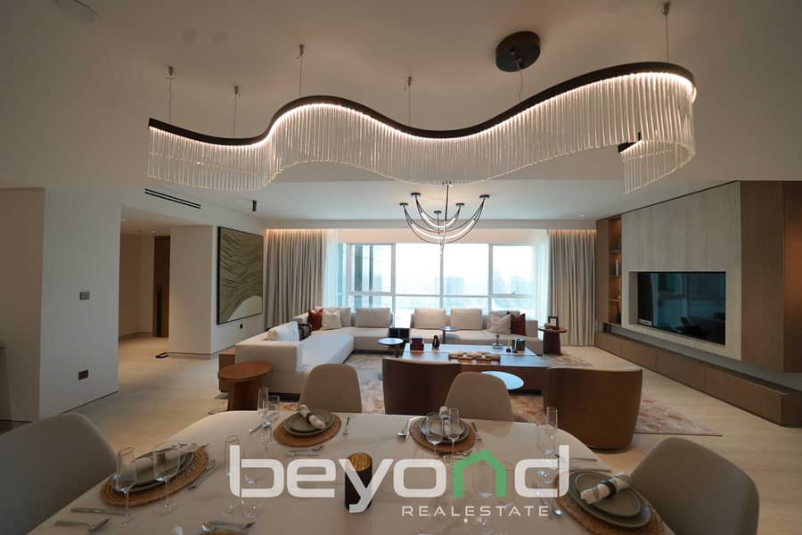 5 Dining & Livingroom 2. jpg