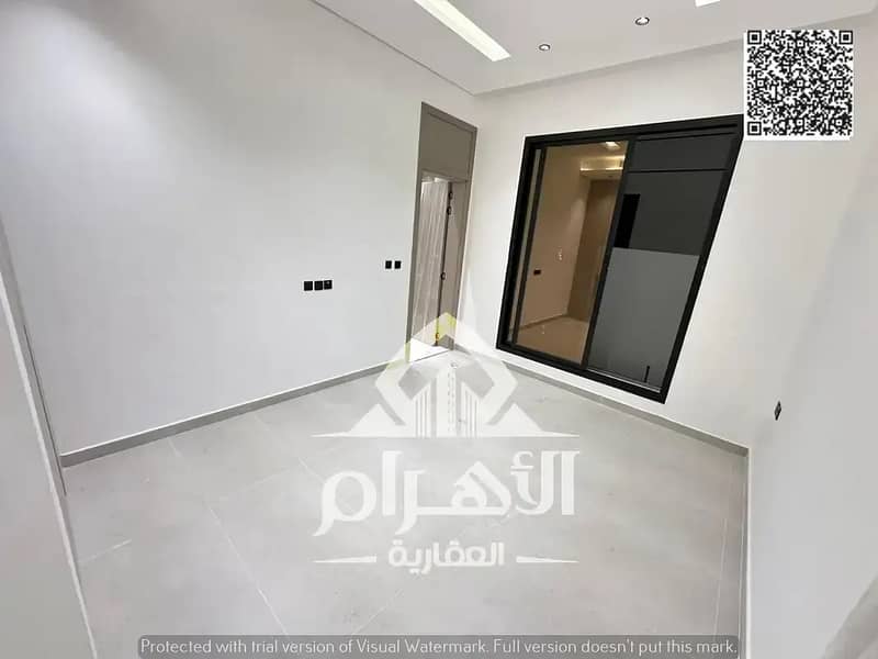 16 854836668-1066x800. webp