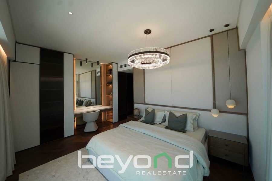10 Room 2. jpg