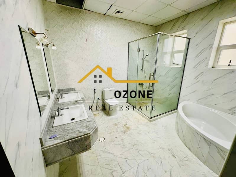 20 98d6c557-67d4-4448-b21b-e9a70de2c6f4. jpg