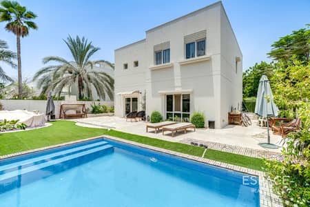 3 Bedroom Villa for Rent in The Meadows, Dubai - Meadows - Villa - Garden View - 3 Bedrooms - 3345 sqft