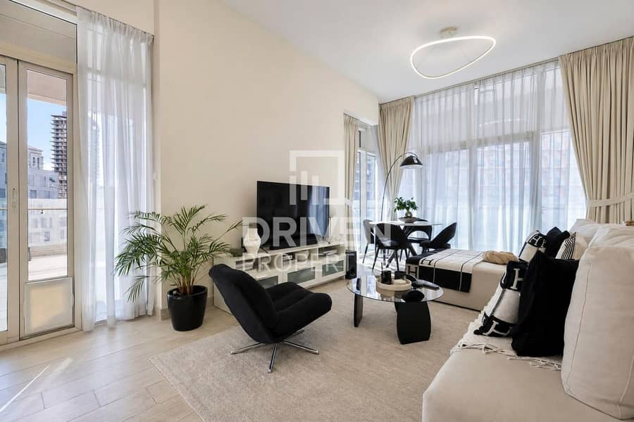 Road View | Unique Layout | Elegant Apartment Road View | Unique Layout | Elegant Apartment