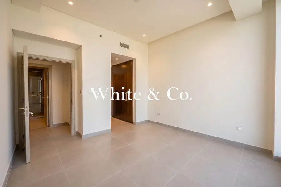 High Floor | Sea Views | VOT | Unfurnished