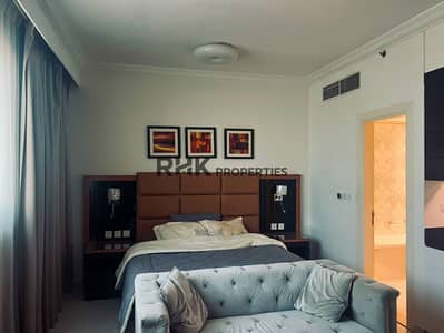 Monolocale in affitto a Business Bay, Dubai - Master bedroom with en-suite bathroom in furnished apartment Dubai Silicon Oasis Monolocale in affitto a Business Bay, Dubai - Master bedroom with en-suite bathroom in furnished apartment Dubai Silicon Oasis