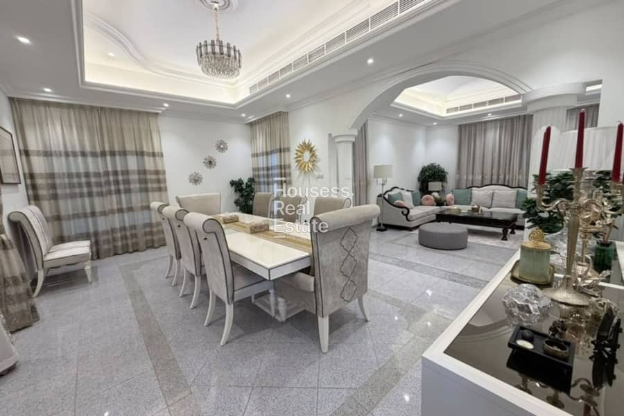 Massive Villa | Private Pool | Large Garden Massive Villa | Private Pool | Large Garden