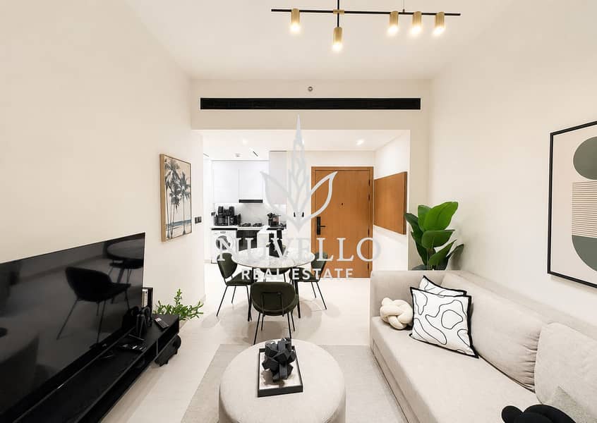 Modern Apartment | Panoramic Skyline View Modern Apartment | Panoramic Skyline View