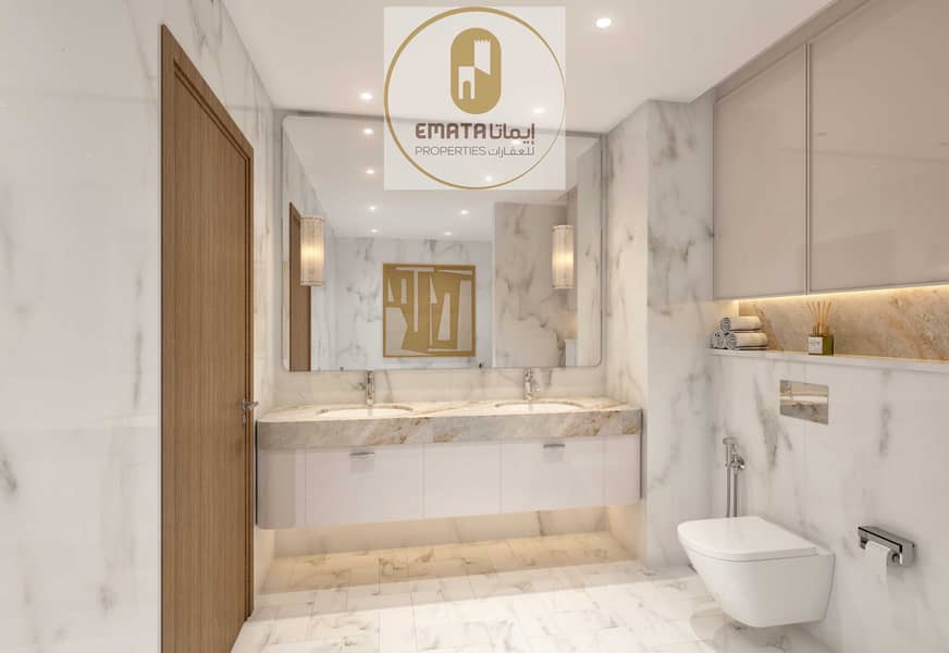 19 AZIZI VENICE BATHROOM VIEW. jpg