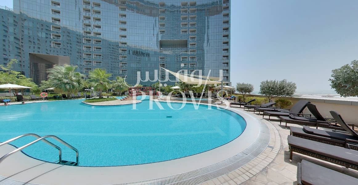 Unique And Luxurious Haven With Complete Amenities Unique And Luxurious Haven With Complete Amenities