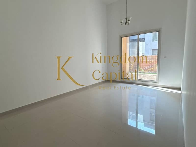 Bright & Spacious 1BR | Balcony | Great Amenities Bright & Spacious 1BR | Balcony | Great Amenities