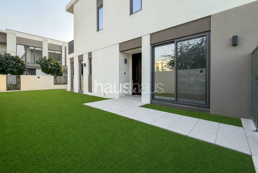 Internal | Brilliant Location | Vacant on transfer - Image 1