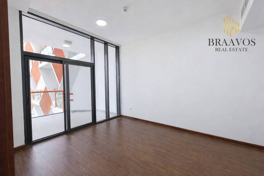 4 Copy of Modern room with balcony view. png