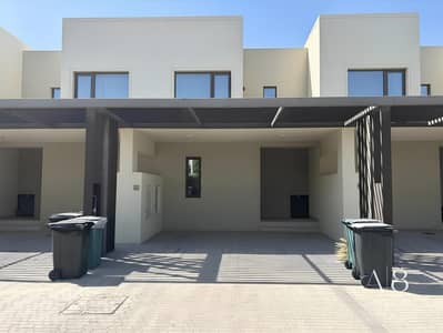 3 Bedroom Townhouse for Sale in Dubai South, Dubai - Prime Location | Near To Amenities | Landscaped 3 Bedroom Townhouse for Sale in Dubai South, Dubai - Prime Location | Near To Amenities | Landscaped