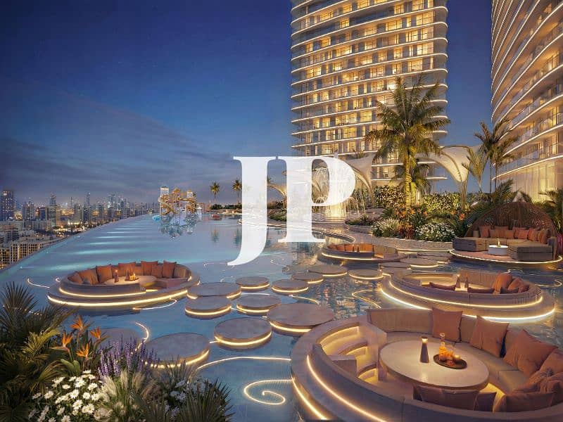 18 SwimmingPool-1. jpg
