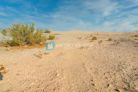 Plot for Sale in Yas Island, Abu Dhabi - Corner Unit | Canal and Golf View | Massive Plot Plot for Sale in Yas Island, Abu Dhabi - Corner Unit | Canal and Golf View | Massive Plot