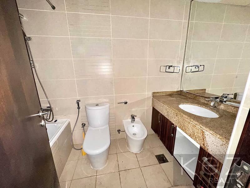 13 d04d6141-4cad-4979-8169-e0fac4d01327. jpg