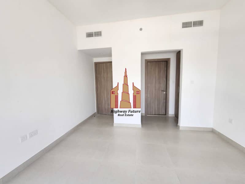 7 1000827945. jpg