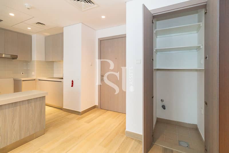 11 yas-island-water-edge-abu-dhabi-foyer. JPG