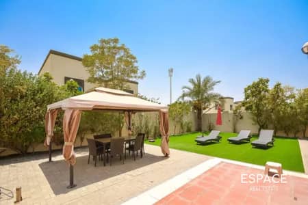 3 Slaapkamers Villa te Huur in Jumeirah Park, Dubai - Villa in Jumeirah Park,District 8, 3 slaapkamers, 305000 AED - 5333499 3 Slaapkamers Villa te Huur in Jumeirah Park, Dubai - Villa in Jumeirah Park,District 8, 3 slaapkamers, 305000 AED - 5333499