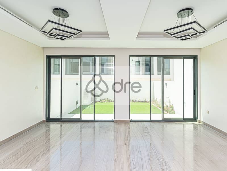 6 DRE09930. JPG