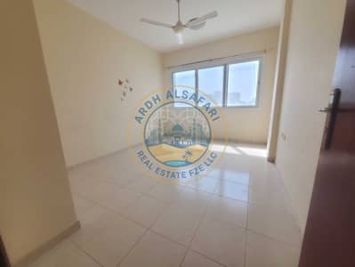 1 habitación Apartamento para en Alquiler en Muwaileh, Sharjah - 20260730_095624. jpg