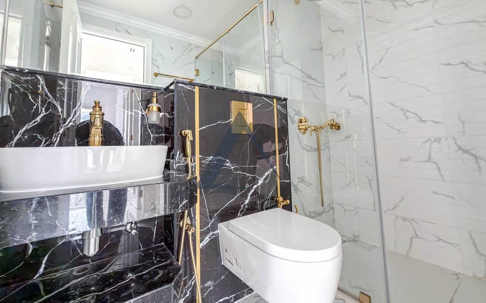 10 Property Image