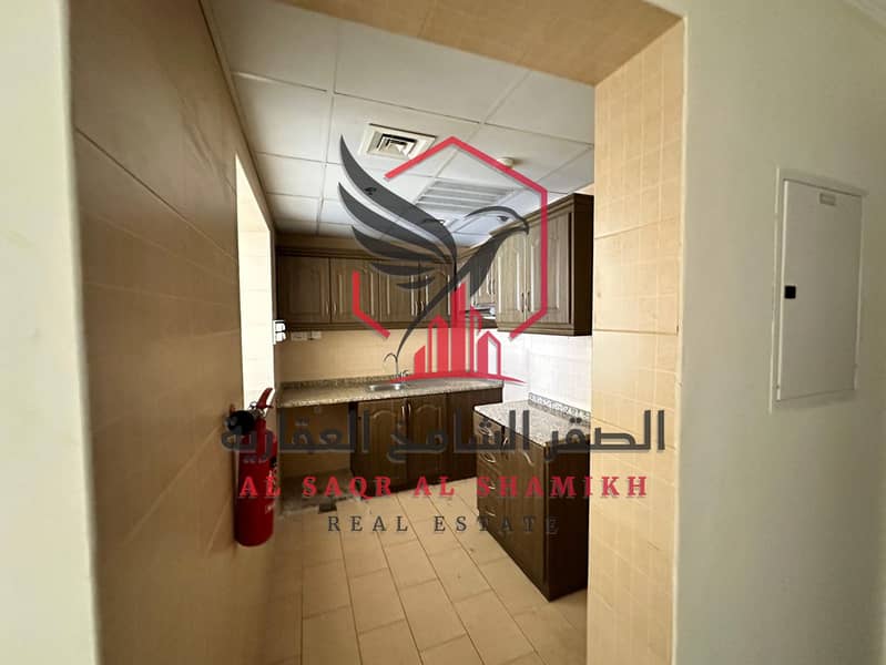 6 c389f3ec-b291-49ce-a018-3d9704d7445a. jpg