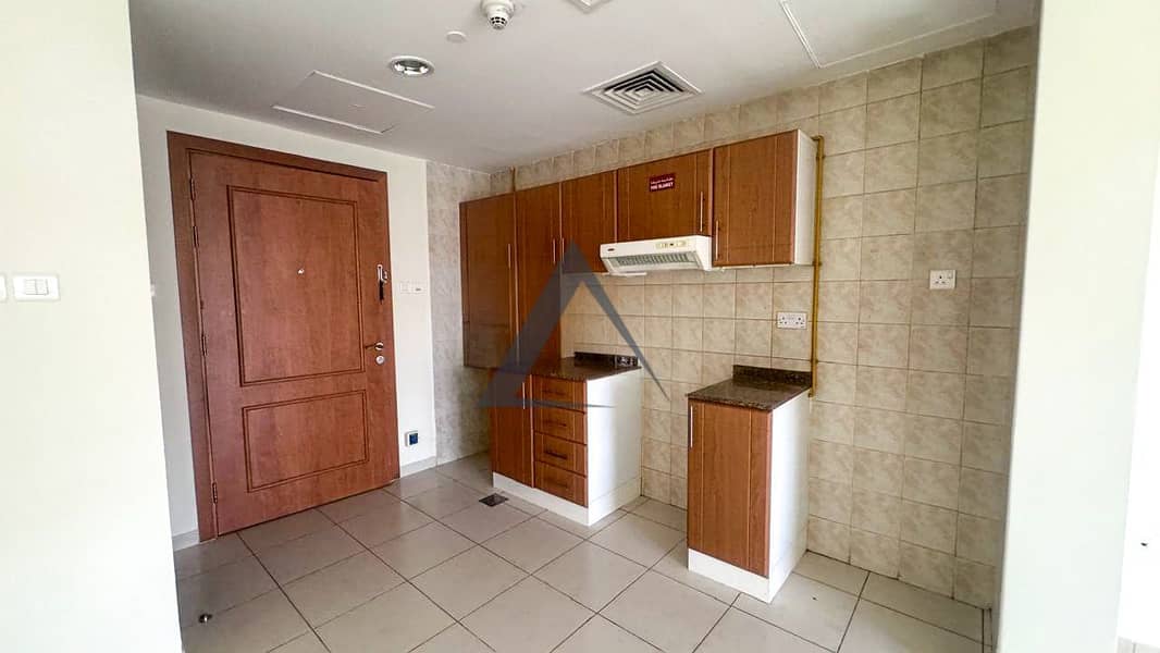 6 Property Image
