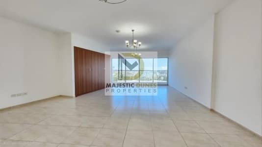Studio te Koop in Dubai Land Residence Complex (DLRC), Dubai - 31bae49c-5147-4a21-a761-2a7989bec129. jpg