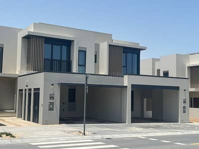 4 Bedroom Townhouse for Rent in Jebel Ali, Dubai - Premium Nakheel Townhouse | 4BR | Private Garden