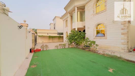 5 Camere Villa in Vendita a Al Ramaqiya, Sharjah - WhatsApp Image 2026-07-30 at 8.21. 56 PM. jpeg 5 Camere Villa in Vendita a Al Ramaqiya, Sharjah - WhatsApp Image 2026-07-30 at 8.21. 56 PM. jpeg