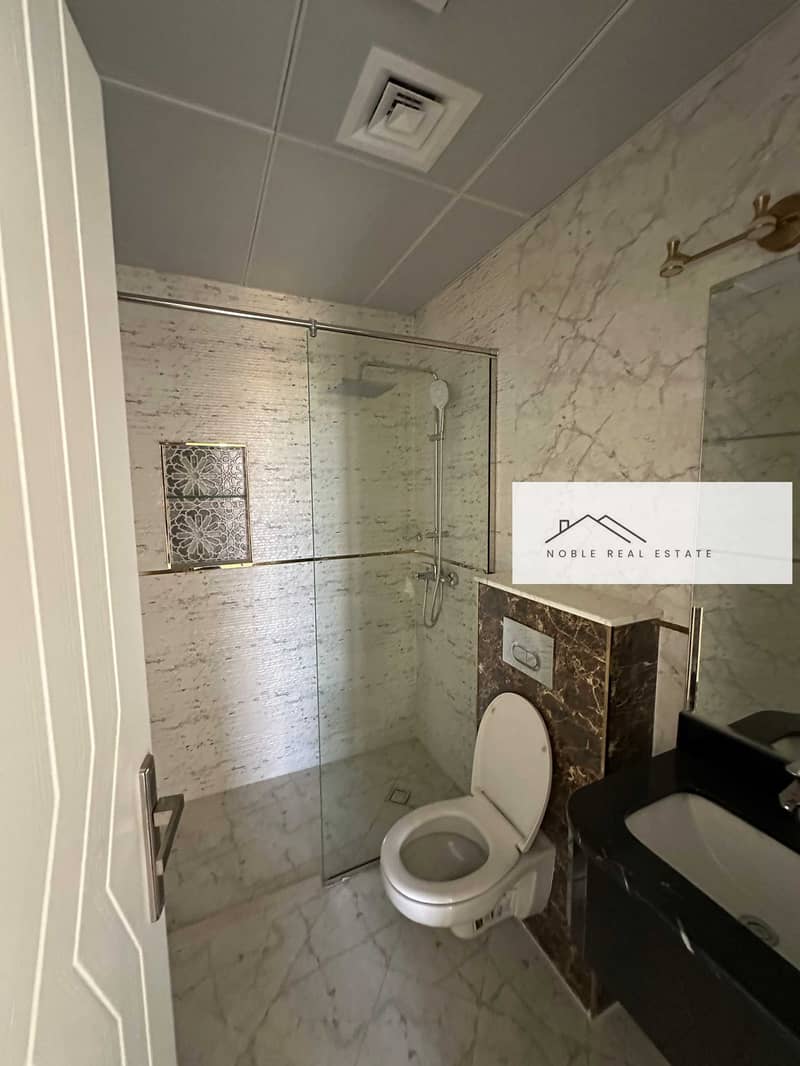 2 IMG_2475. jpg
