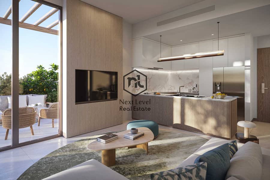 32 Living and Kitchen. jpg