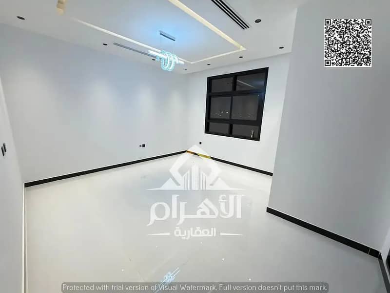 8 854838035-1066x800. webp