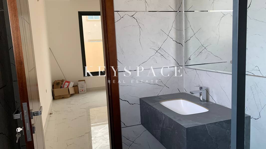 12 WhatsApp Image 2022-11-05 at 5.57. 17 PM. jpeg