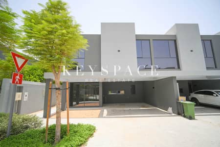 4 habitaciones Townhouse para en Venta en Tilal City, Sharjah - KCB_5589. jpg 4 habitaciones Townhouse para en Venta en Tilal City, Sharjah - KCB_5589. jpg