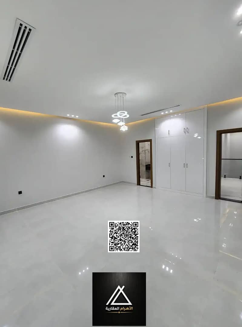 4 batch_805358164-1066x800. webp