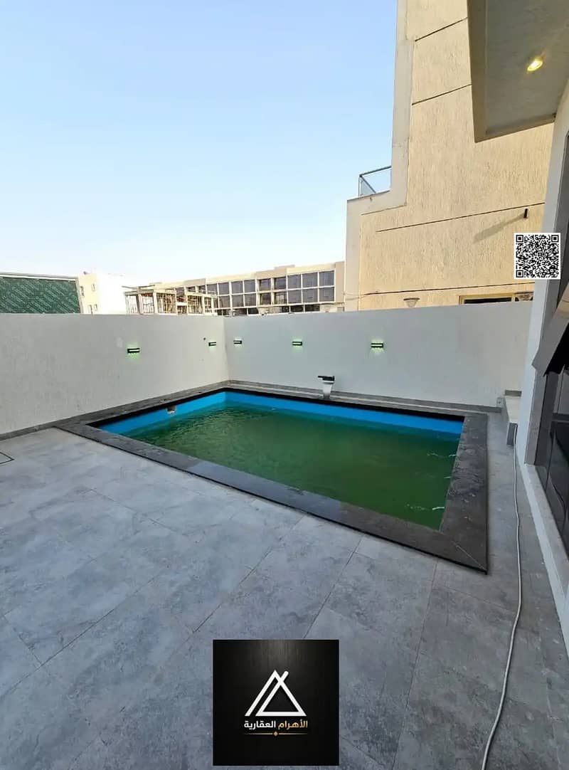 16 batch_806323426-1066x800. webp