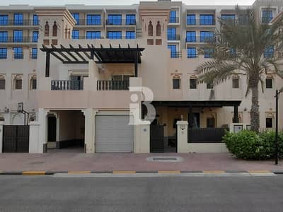3 Camere Townhouse in Vendita a Al Hamra Village, Ras Al Khaimah - Villetta a schiera a Al Hamra Village,Al Hamra Village Town Houses, 3 camere da letto, 2500000 AED - 15950677 3 Camere Townhouse in Vendita a Al Hamra Village, Ras Al Khaimah - Villetta a schiera a Al Hamra Village,Al Hamra Village Town Houses, 3 camere da letto, 2500000 AED - 15950677