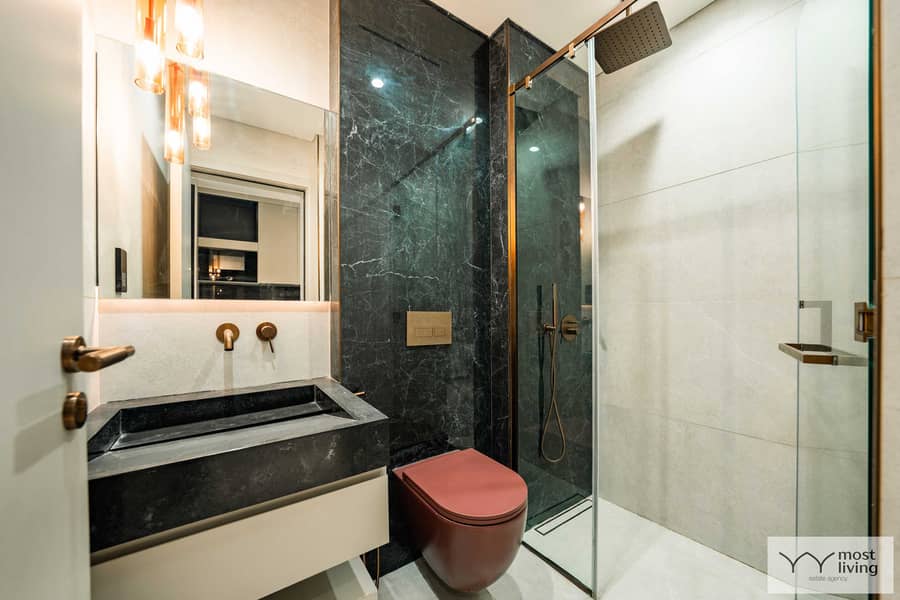 6 SR509697-HDR. jpg