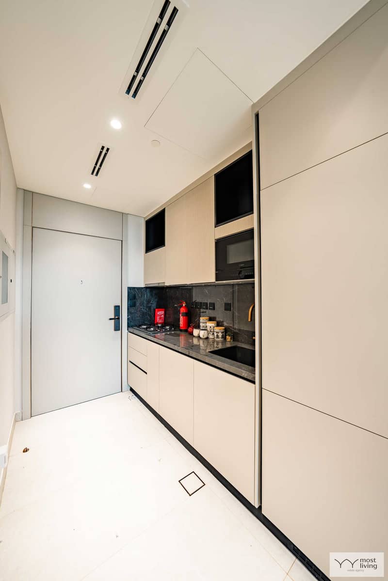 8 SR509709-HDR. jpg